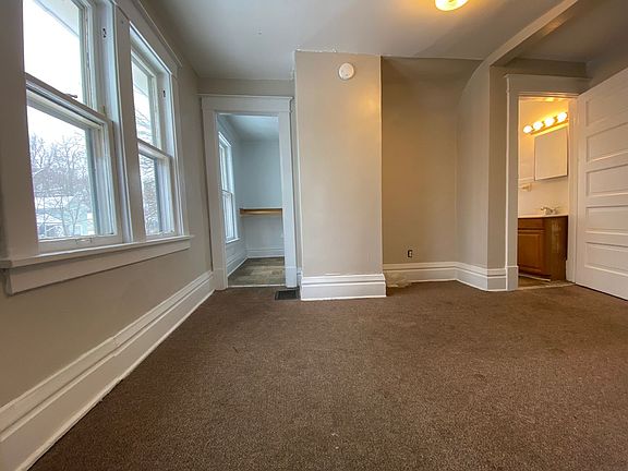 4th image of 1324 S Westnedge Ave APT 3