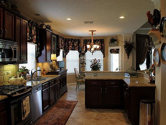 3rd image of 12106 Turtles Corner Ln