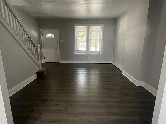 Spacious living room