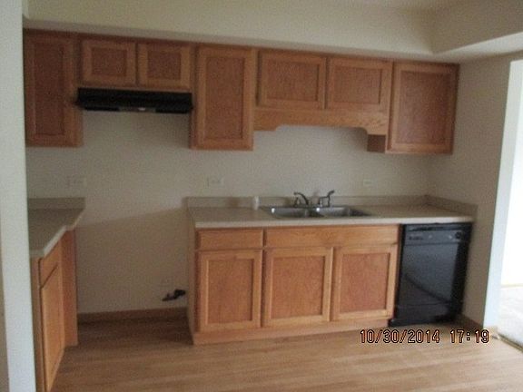 5th image of 1885 Stonegate Dr
