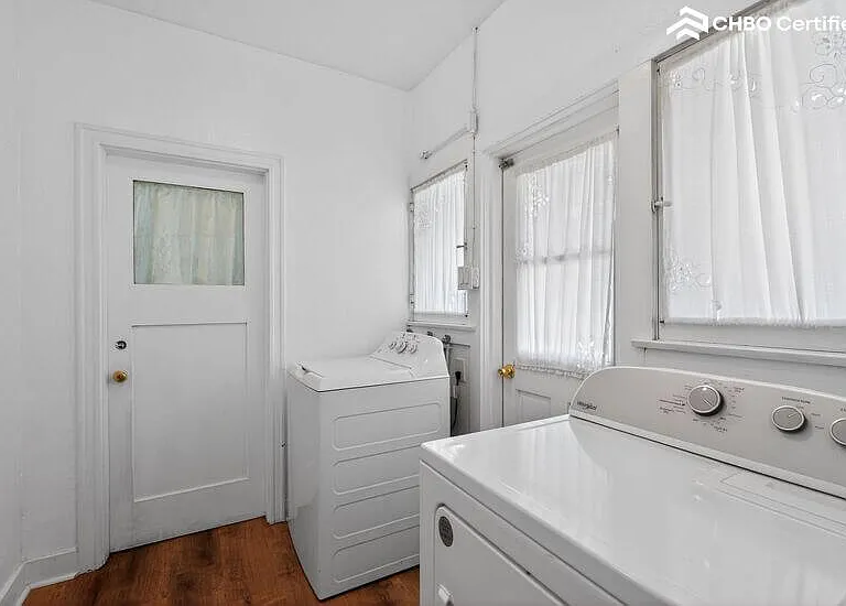 24 N Buena Vista St — Photo 25