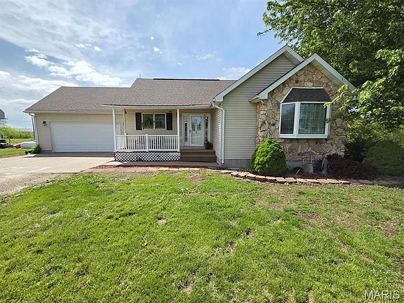 4th image of 15213 Woodmann Cir