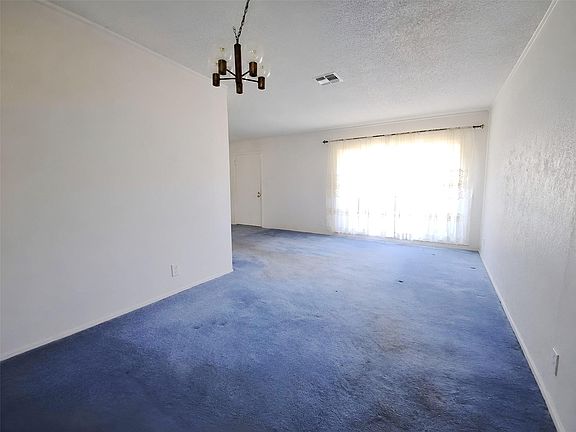 3rd image of 10104 Pond View Cir