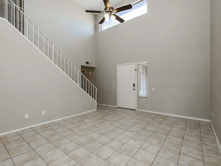 7026 S 41st Pl — Photo 6