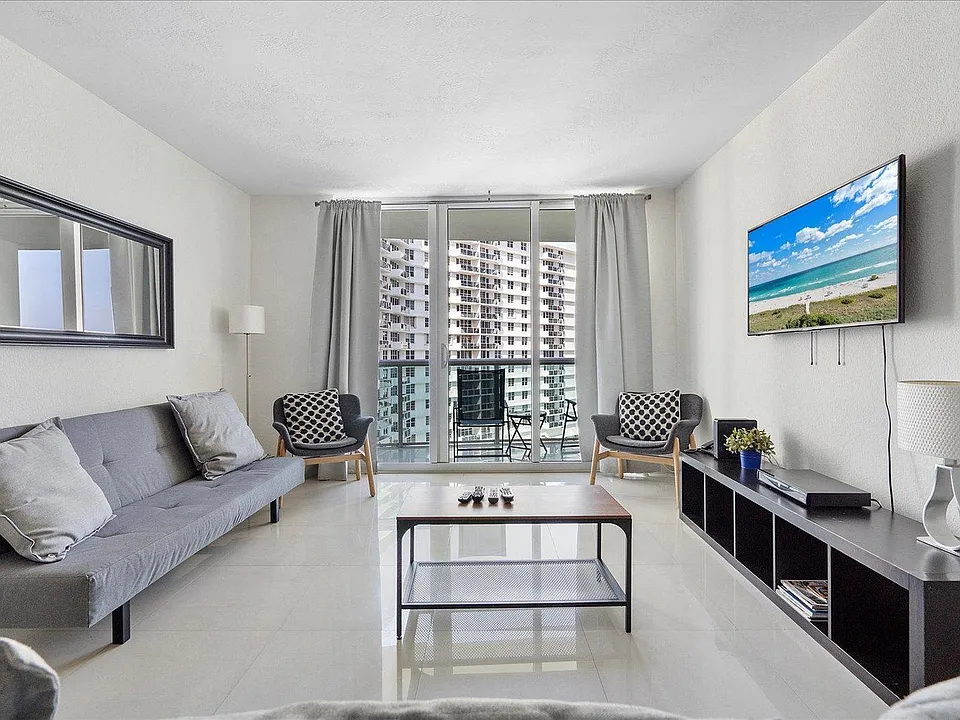 3901 S Ocean Dr #8-ID1049828P