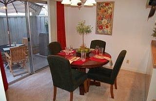 Dinning Rm