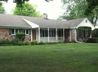 1750 Melody Ln, Brookfield, WI 53005