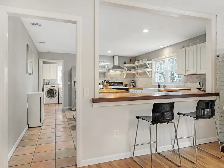 16 Payne Ave — Photo 9