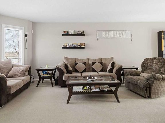 3rd image of 105 S Loutit Rd #808