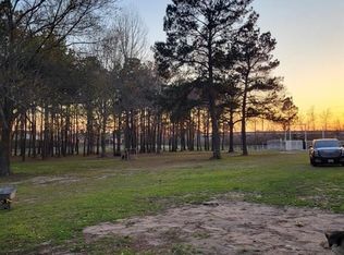 1323 S Travis Ave, Cleveland, TX 77327