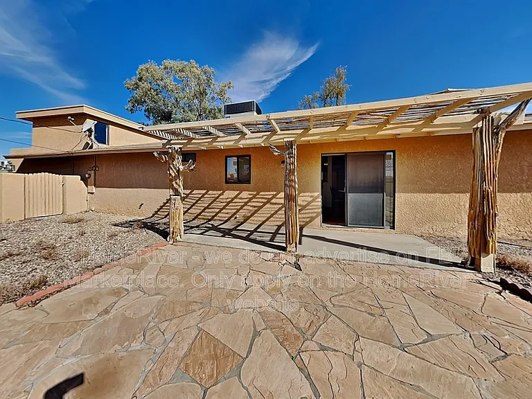2860 Edgewood Dr — Photo 28