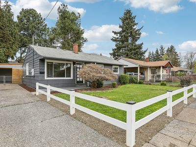 430 W Exeter St, Gladstone, OR, 97027