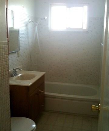 4th image of 731 Barri Dr