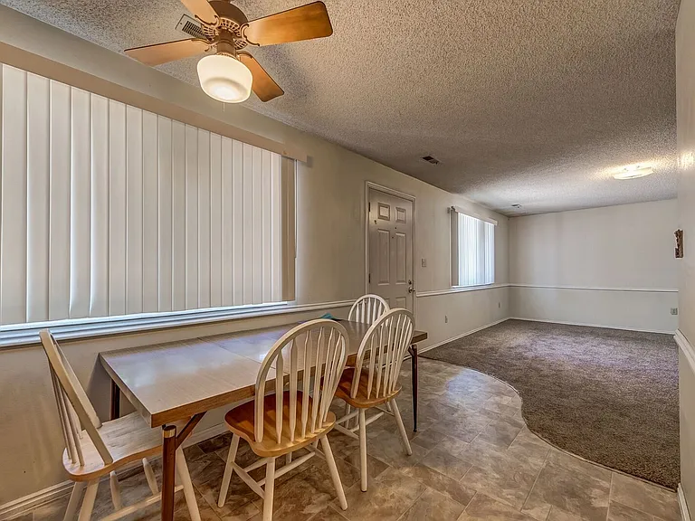 639 N University Ave #9 — Photo 3