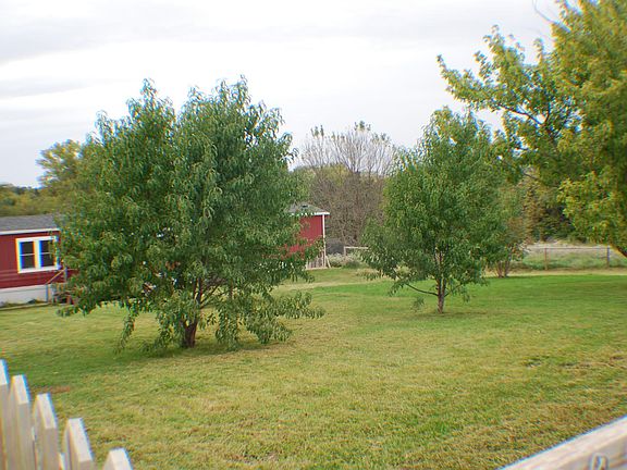 Front fenced yard to keep kids and dogs safe outside
