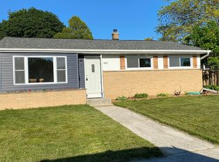 3427 S 11th Pl, Sheboygan, WI 53081