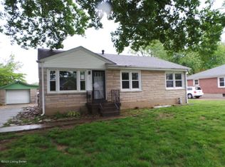 1907 Nocturne Dr, Louisville, KY 40272