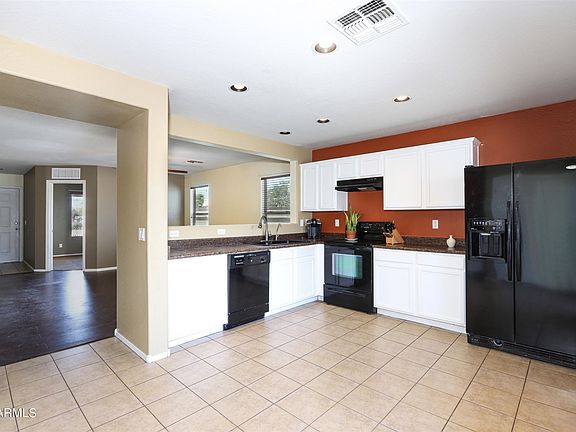 2nd image of 40077 W Bonneau St