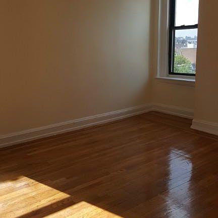 5th image of 4309 47th Ave APT 6G