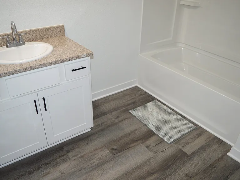 311 Alberts Dr — Photo 18