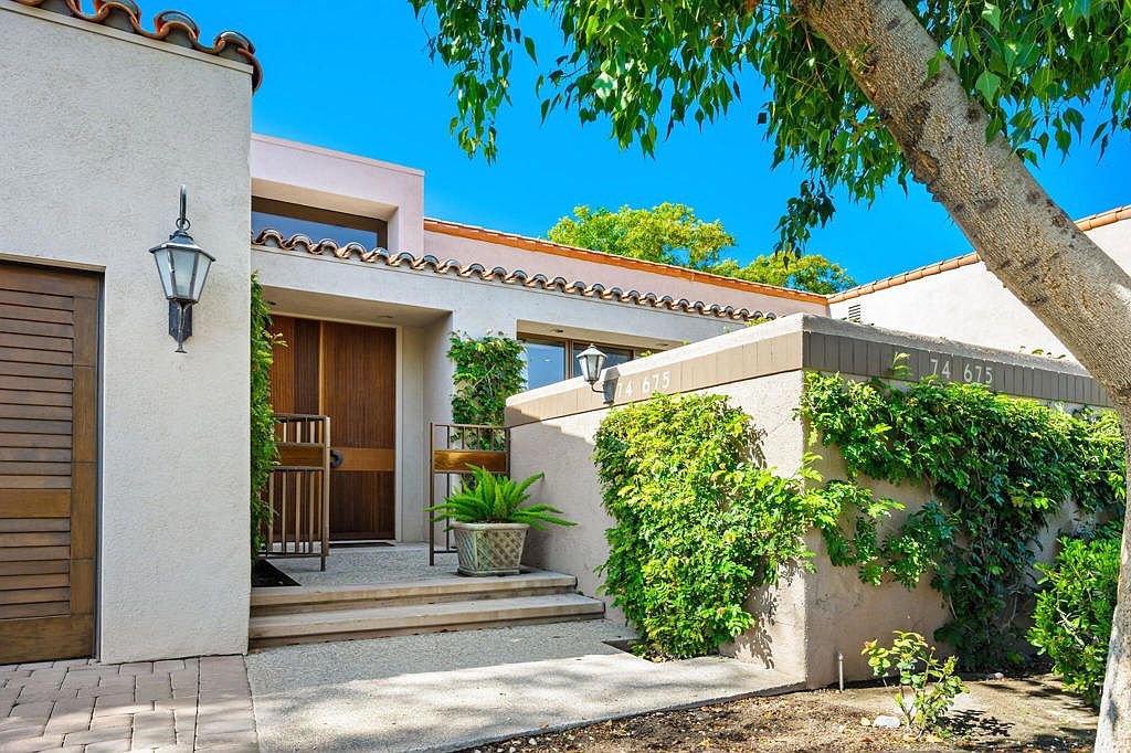 74675 Arroyo Dr