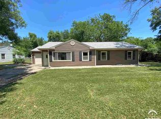 722 Crestline Dr, Lawrence, KS 66049