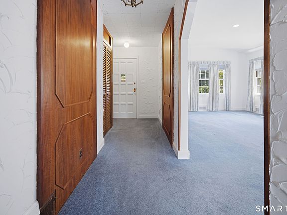 3rd image of 199 Westland Avenue