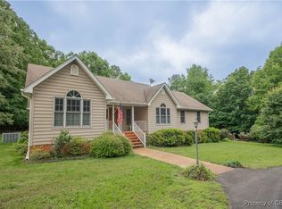 1851 Desha Rd, Tappahannock, VA 22560