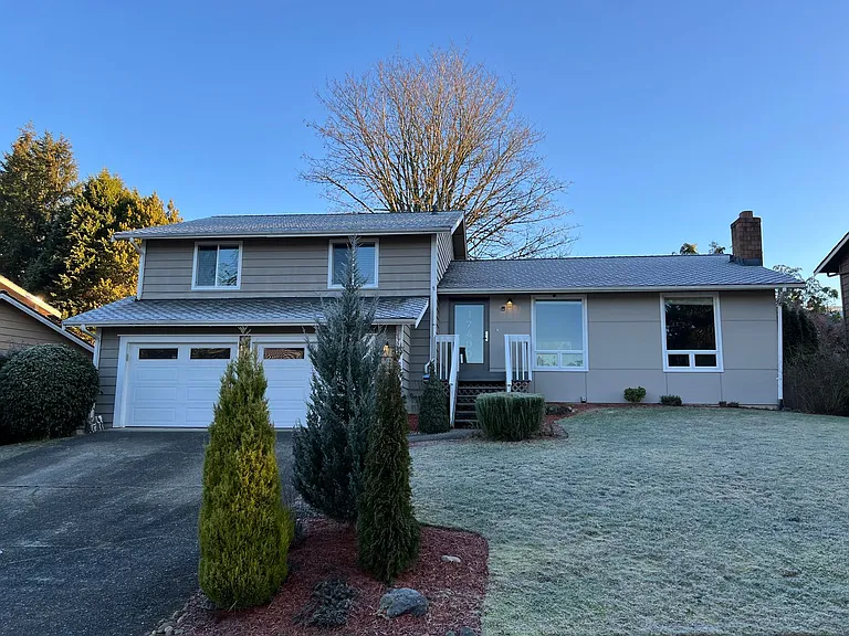 17400 158th Ave SE — Photo 1