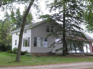 3654 Sand Pit Rd, Oshkosh, WI 54904