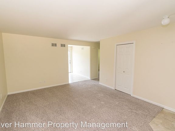 3rd image of 3104 E 62nd Pl