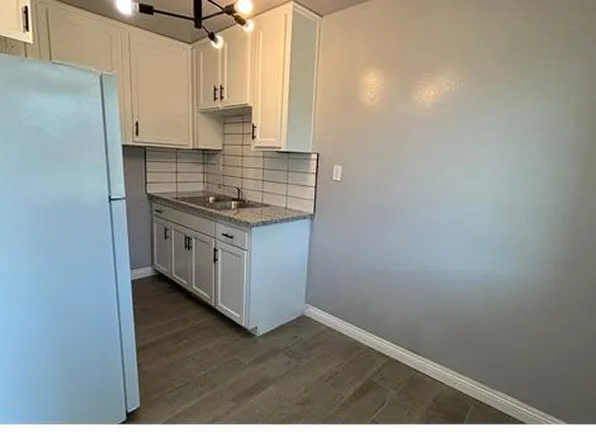 3504 E Clinton Ave, Fresno, CA 93703