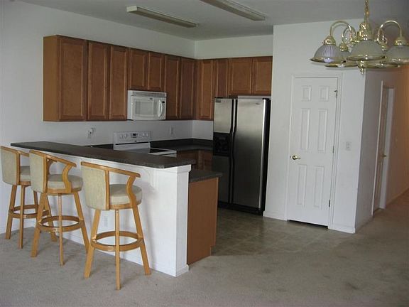 Kitchen Breakfast Bar