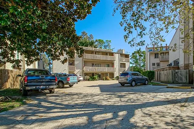 Building Photo - 2820 Steamship Cir #A