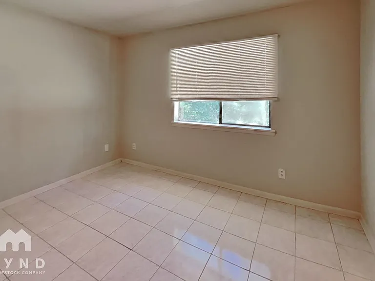 9062 Homewood Dr — Photo 9