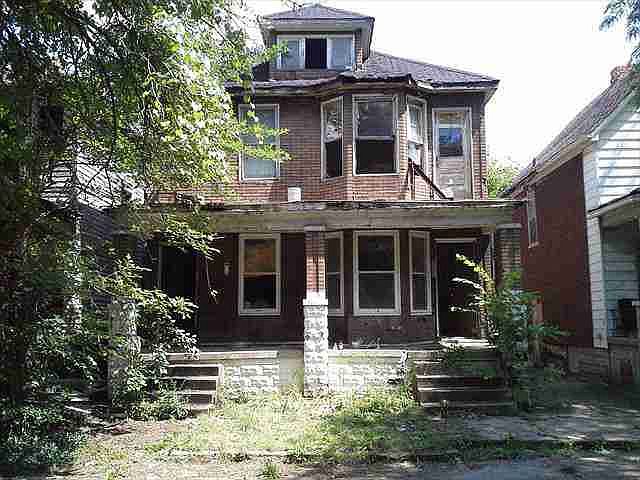 5892 Van Court