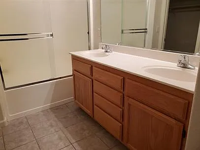 1683 Shay Way — Photo 8