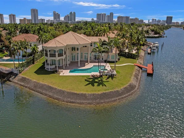 1130 Harbor Ct, Hollywood, FL 33019