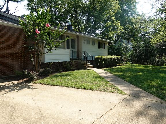 2nd image of 2605 Ogden St