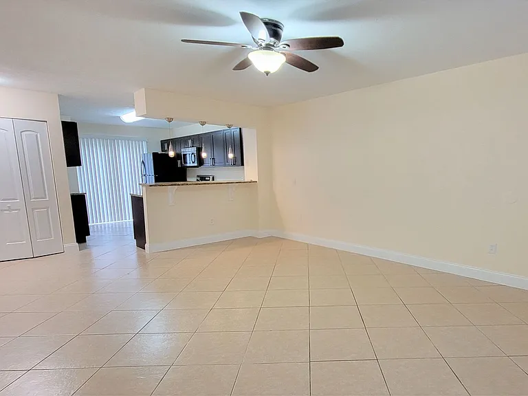 3651 N Goldenrod Rd #E105 — Photo 2