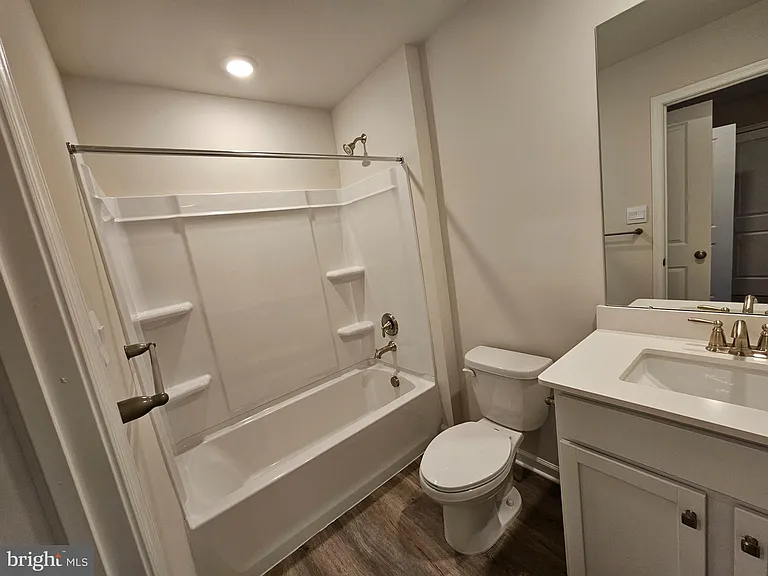 4 Elliot Ln — Photo 12