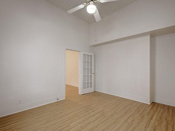 4th image of 1704 Garden St APT A