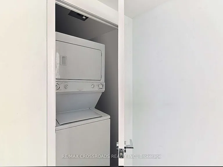 190 Borough Dr #2011 — Photo 21
