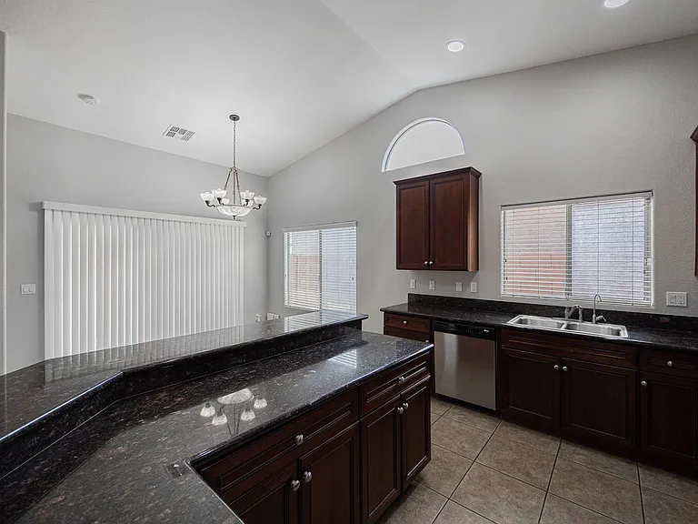 21683 N Greenland Park Dr — Photo 10