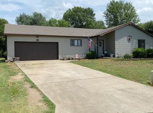 109 S Dopking St, Frontenac, KS 66763