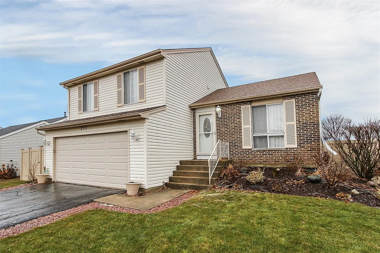 153 Red Cedar Dr photo 1