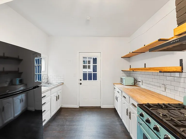 125R Ruxton Ave #2 — Photo 21