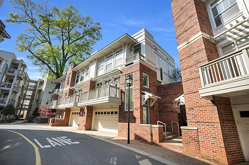 923 Gracie Way Photo 1