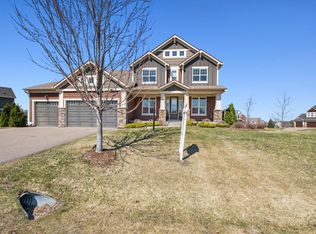 18 Cunningham Rd, North Oaks, MN 55127