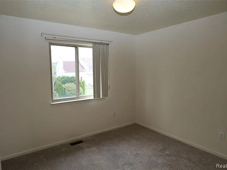 3361 Milcroft Ct — Photo 34